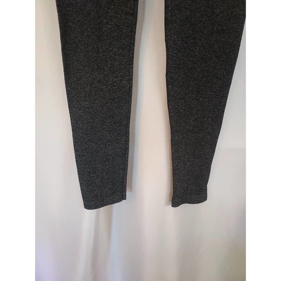 SPANX Gray Heather Capri Trendy Slimming Leggings Size XL - Picture 3 of 11
